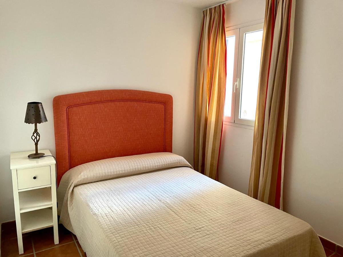 Apartamento De 3 Dormitorios A 60 M De La Playa En La Isleta, Cabo De Gata La Isleta del Moro Esterno foto