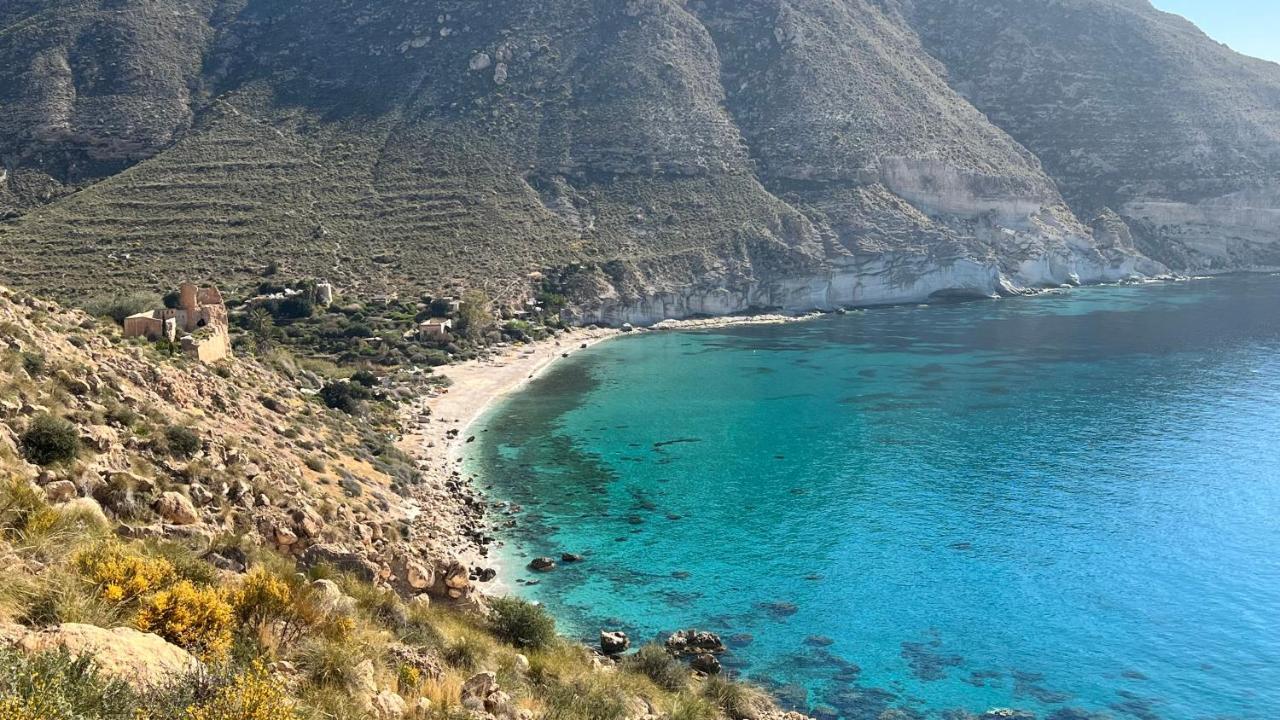 Apartamento De 3 Dormitorios A 60 M De La Playa En La Isleta, Cabo De Gata La Isleta del Moro Esterno foto